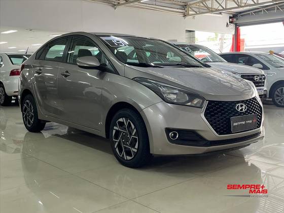 HYUNDAI HB20S 1.6 COMFORT PLUS 16V FLEX 4P AUTOMÁTICO